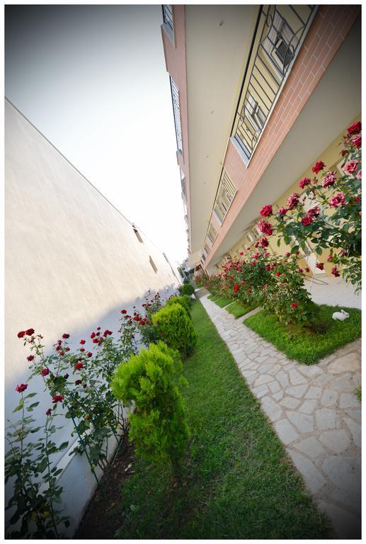 מטהמורפוסי Anna Christina Apartments מראה חיצוני תמונה