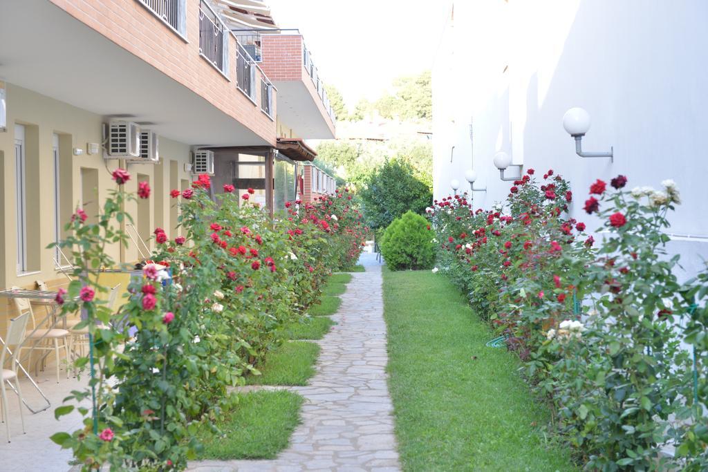 מטהמורפוסי Anna Christina Apartments מראה חיצוני תמונה