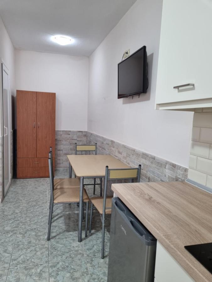 מטהמורפוסי Anna Christina Apartments מראה חיצוני תמונה