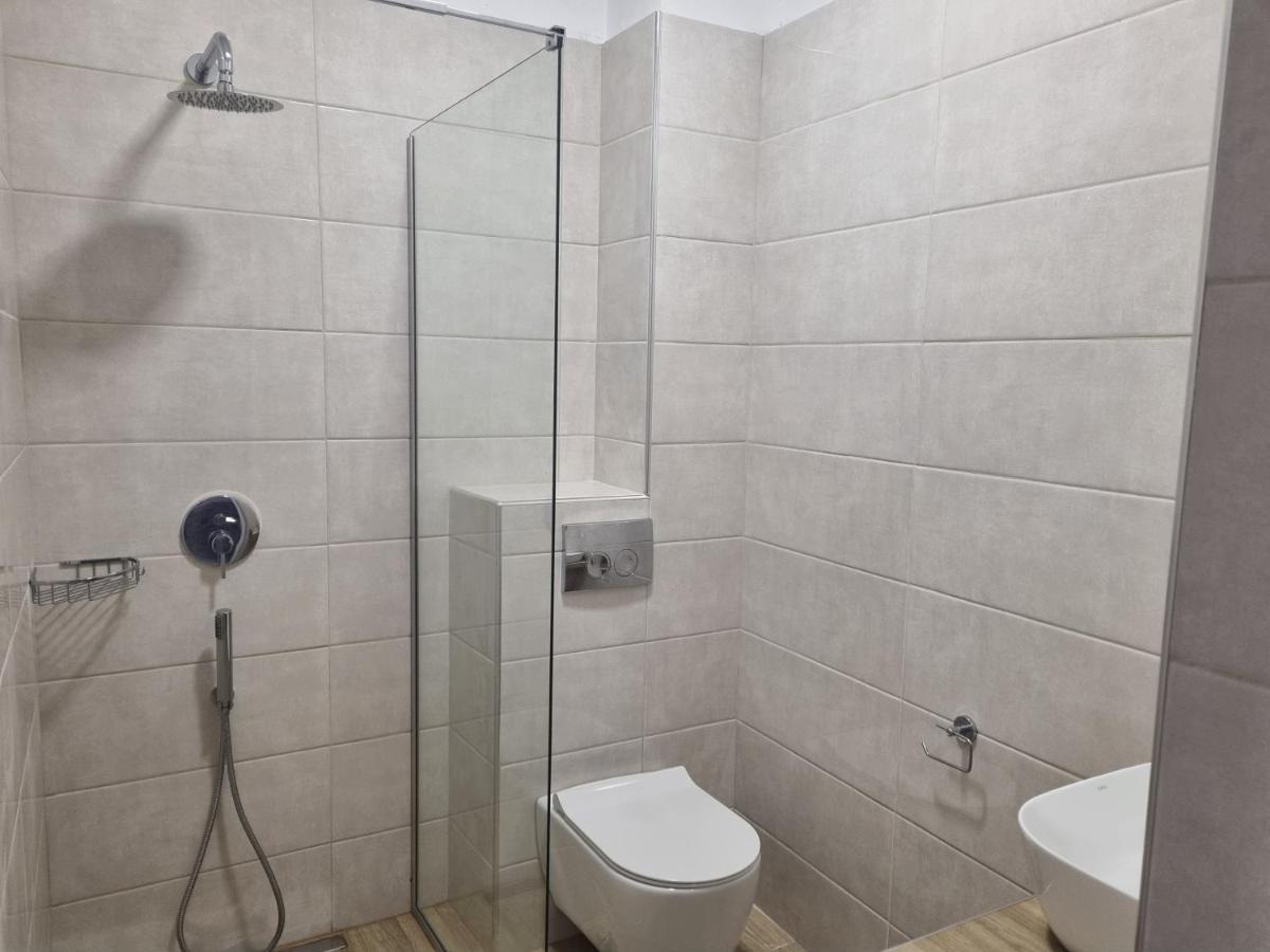 מטהמורפוסי Anna Christina Apartments מראה חיצוני תמונה