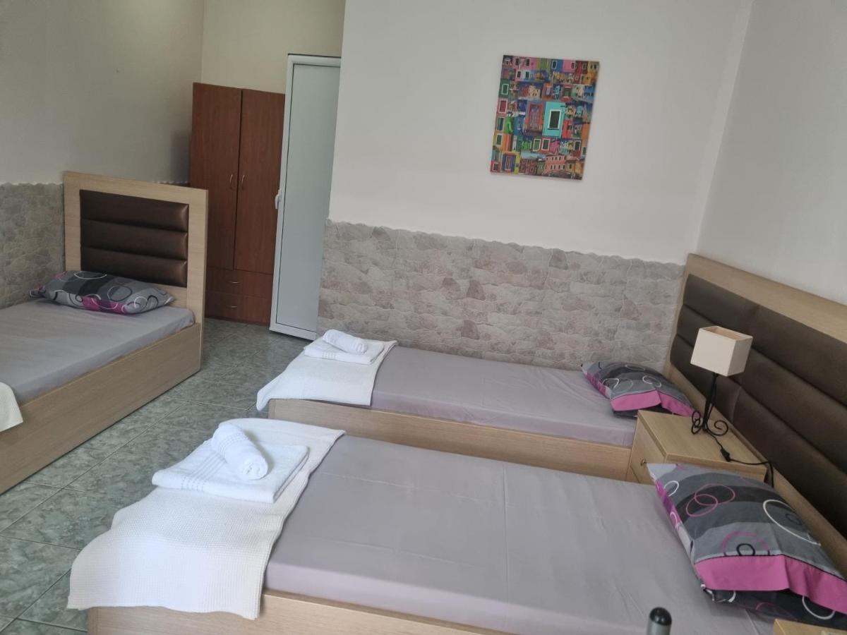 מטהמורפוסי Anna Christina Apartments מראה חיצוני תמונה