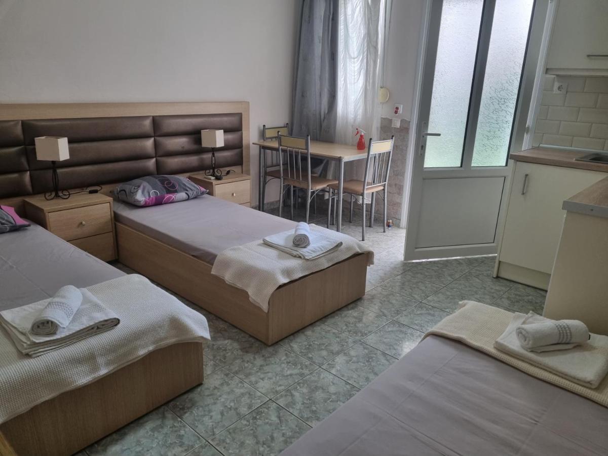מטהמורפוסי Anna Christina Apartments מראה חיצוני תמונה